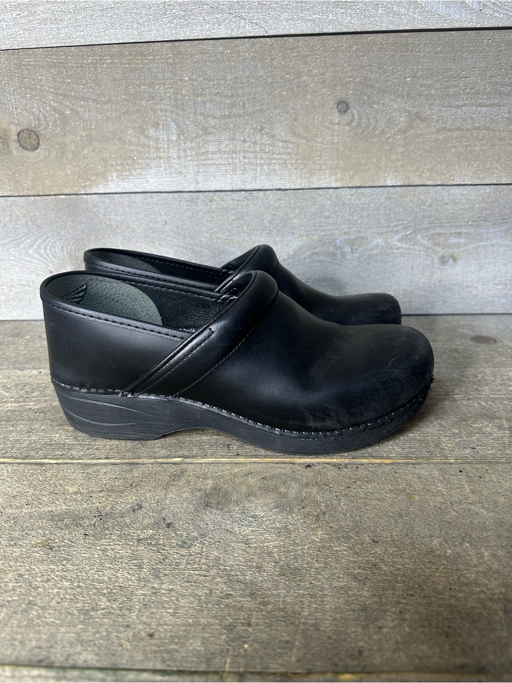 Dansko Non-slip clogs XP 2.0 41 Womens Size 10.5-11 Black Leather Slip Ons